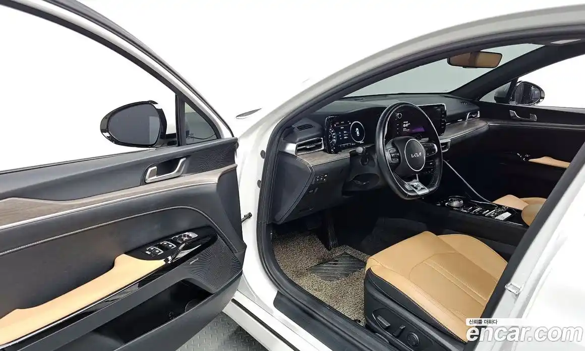 Kia K5 2023 1.6 гидро в Москве № 121867, фото 10