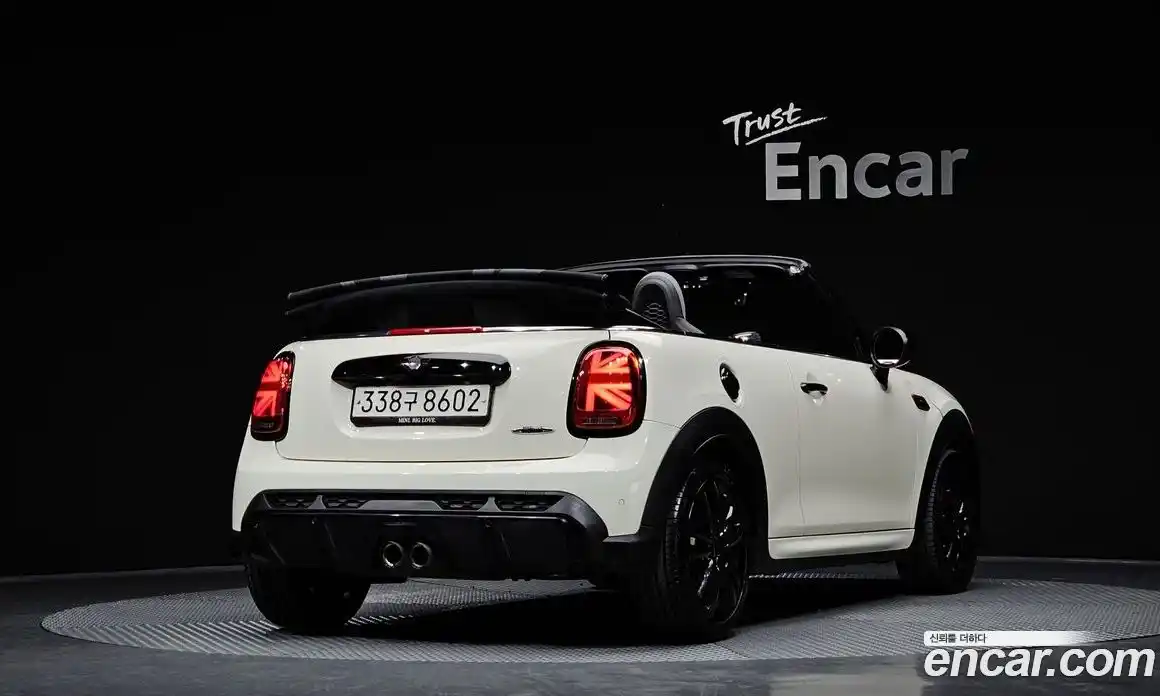 Mini Cooper Convertible 2022 2.0 гидро в Москве № 140760, фото 2