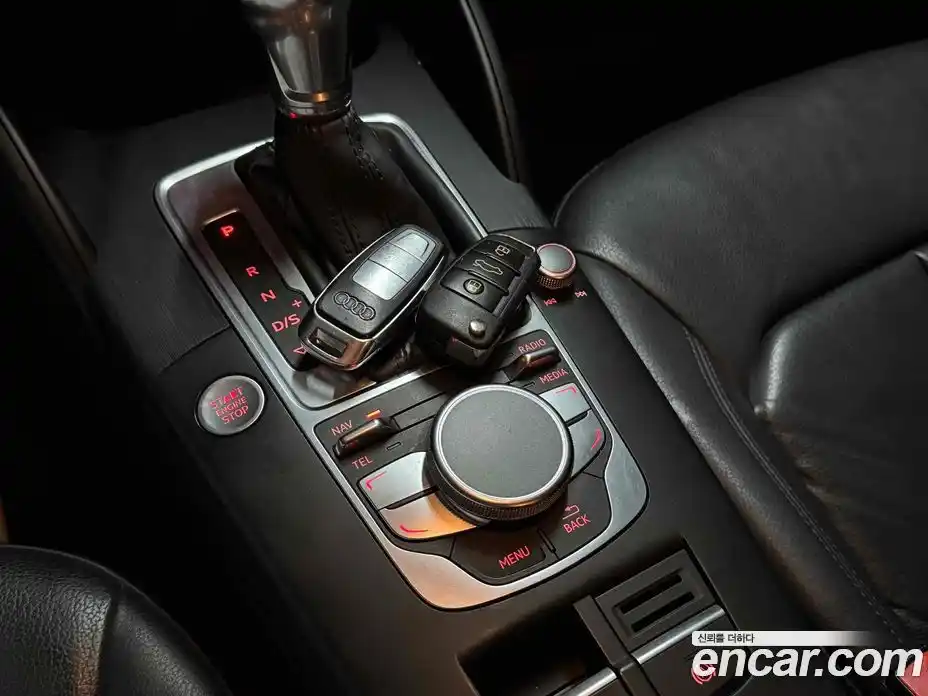 Audi A3 2015 2.0 гидро в Москве № 159947, фото 17