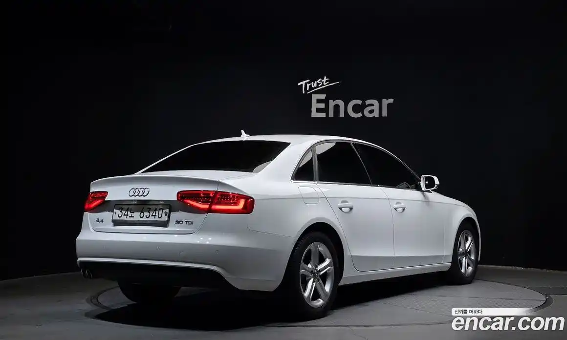 Audi A4 2015 2.0 гидро в Москве № 163035, фото 2