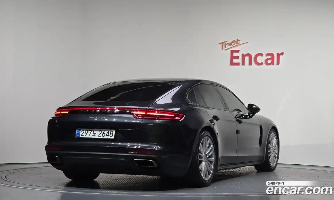 Porsche Panamera 2018 3.0 гидро в Москве № 165541, фото 2