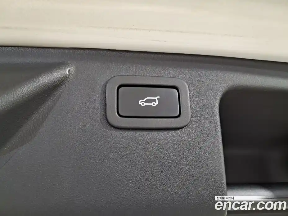 Land Rover Discovery Sport 2019 2.0 гидро в Москве № 166872, фото 18