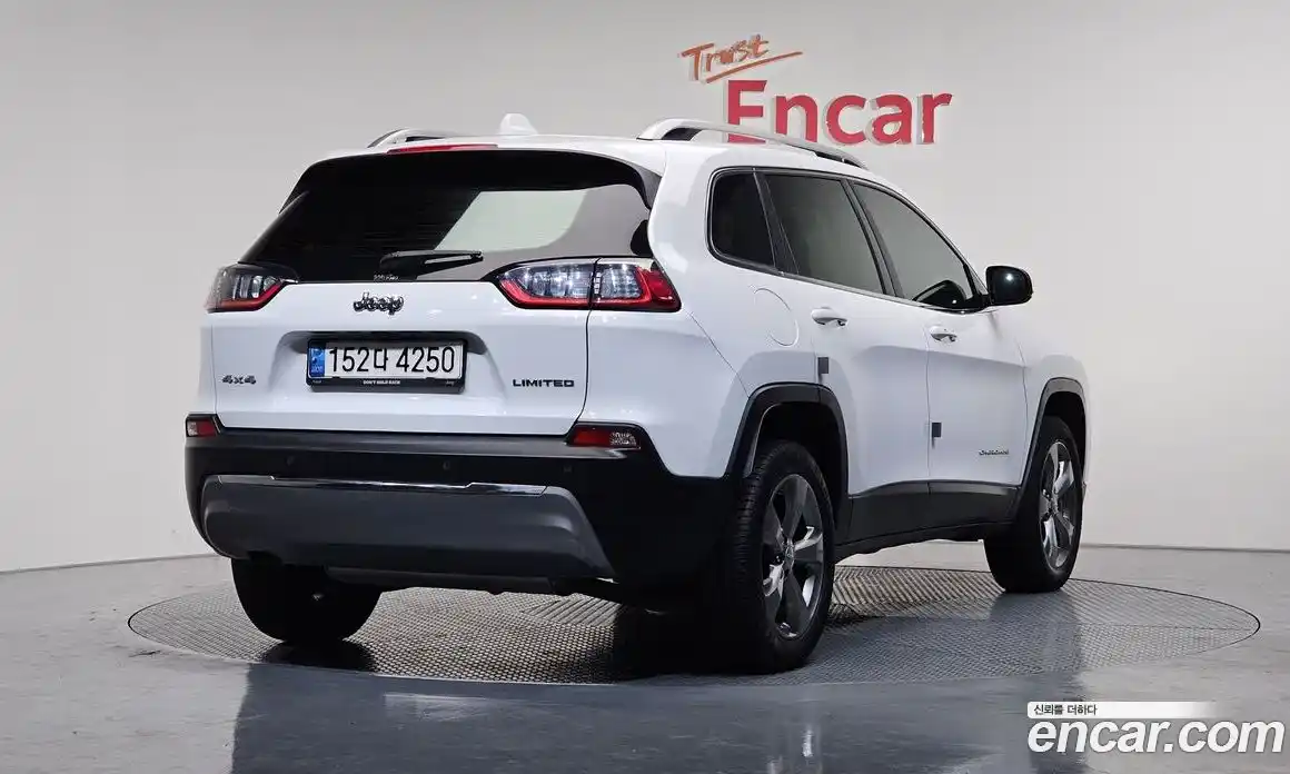 Jeep Cherokee 2021 2.4 гидро в Москве № 169348, фото 2