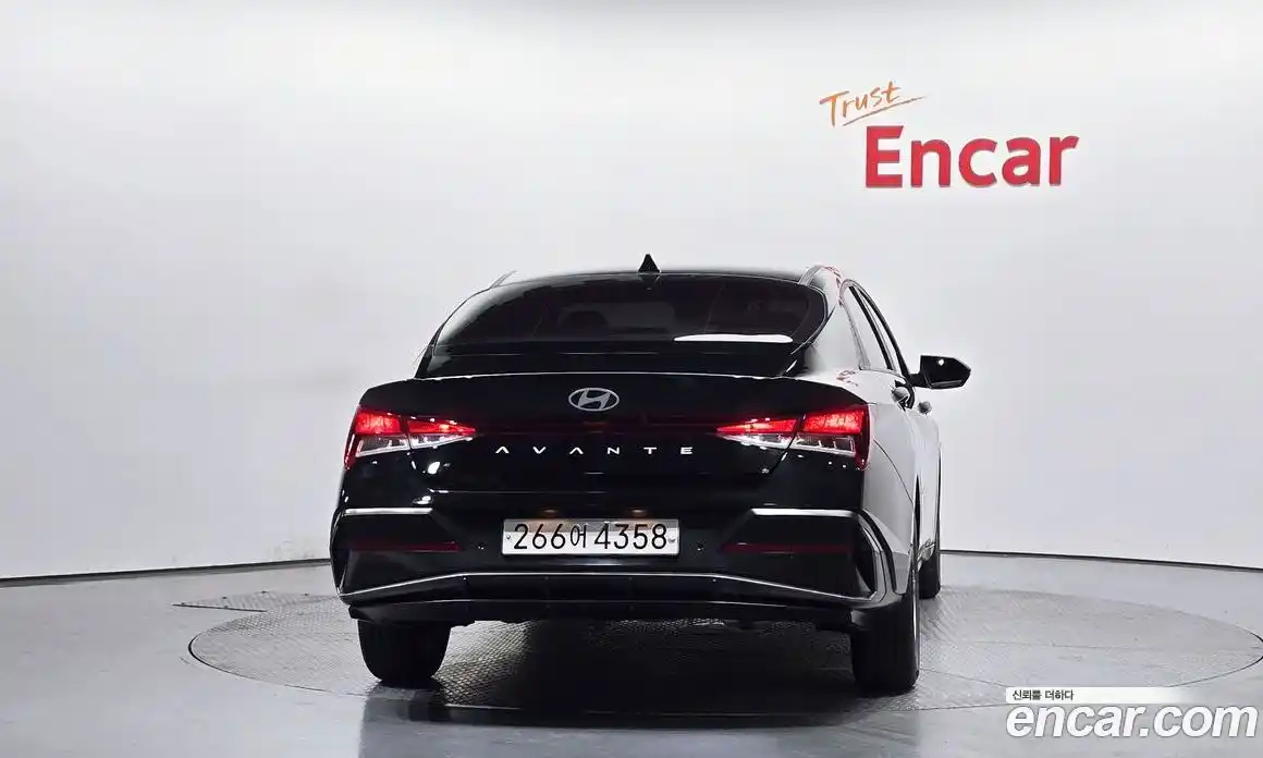 Hyundai Avante 2024 1.6 гидро в Москве № 1757399, фото 4