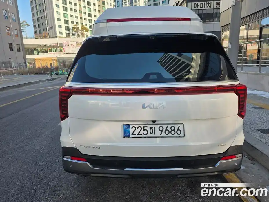 Kia Canival 2025 1.6 гидро в Москве № 1758129, фото 5