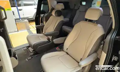 Kia Canival 2024 3.5 гидро в Москве № 1758196, миниатюра 11