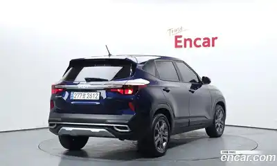 Kia Seltos 2022 1.6 гидро в Москве № 1758468, миниатюра 2