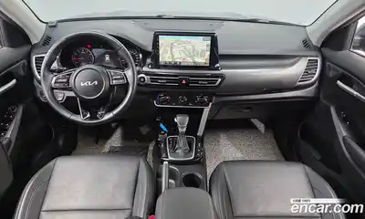 Kia Seltos 2022 1.6 гидро в Москве № 1758468, миниатюра 7