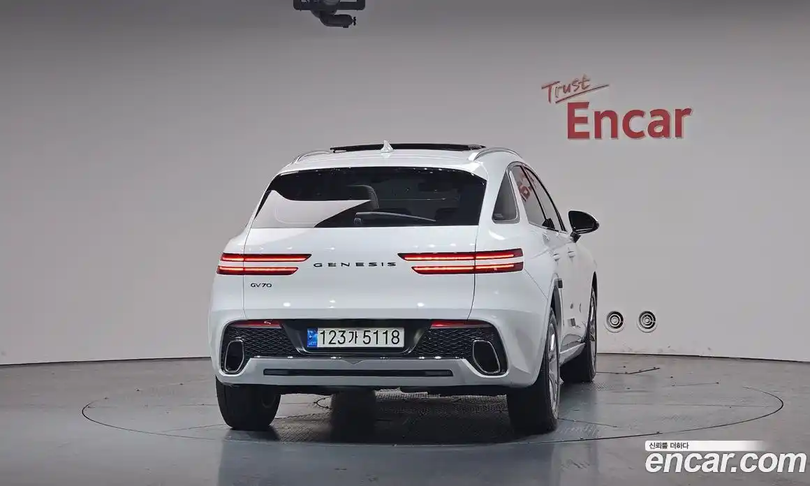 Genesis GV70 2022 2.5 гидро в Москве № 1758691, фото 4