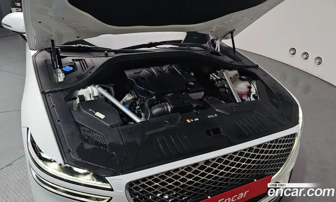 Genesis GV70 2022 2.5 гидро в Москве № 1758691, фото 6