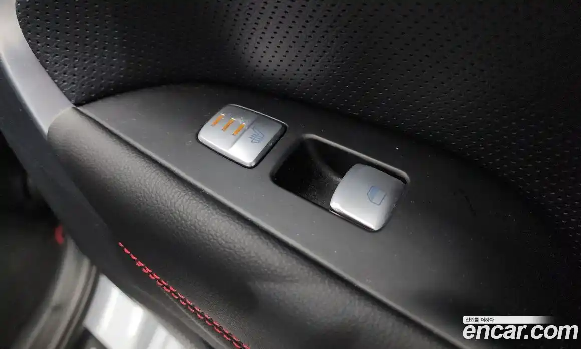 Genesis G70 2018 2.0 гидро в Москве № 1758748, фото 18