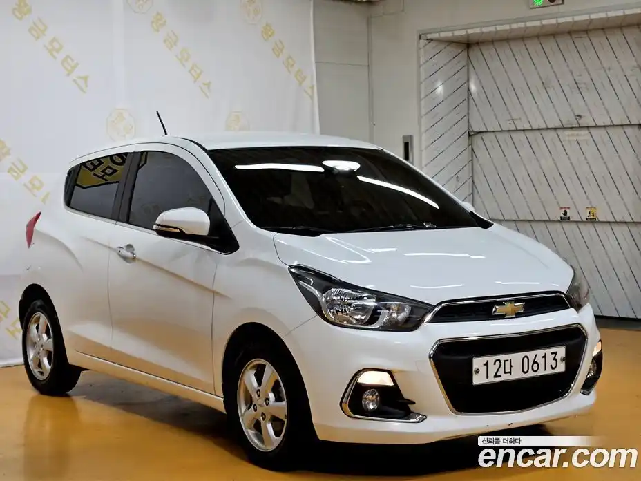 Chevrolet Spark 2016 1.0 гидро в Москве, фото 3