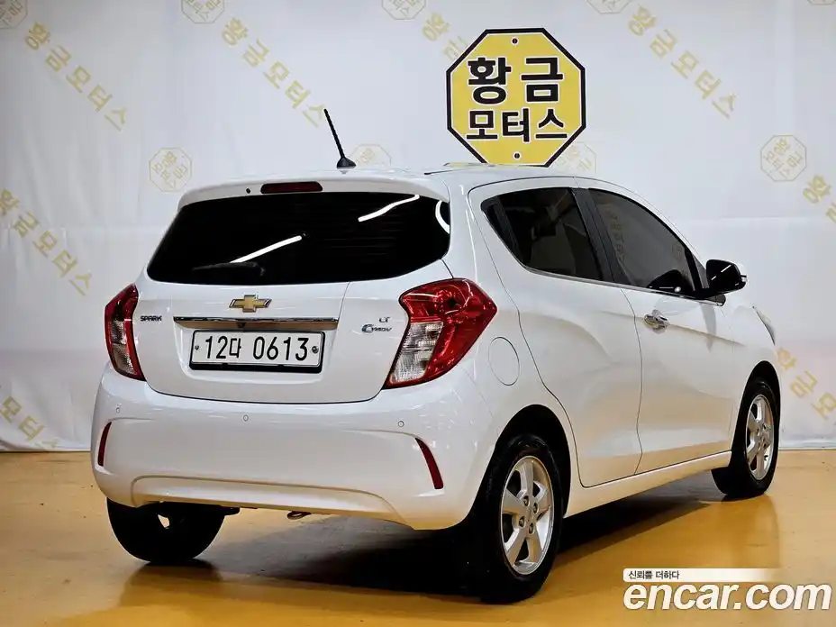 Chevrolet Spark 2016 1.0 гидро в Москве, фото 8