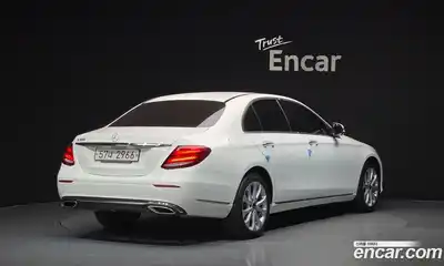 Mercedes-Benz E-Class 2018 2.0 гидро в Москве № 1762480, миниатюра 2