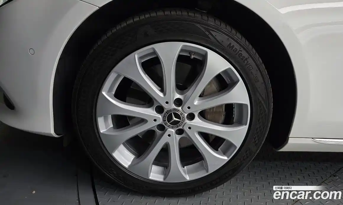 Mercedes-Benz E-Class 2018 2.0 гидро в Москве № 1762480, фото 5