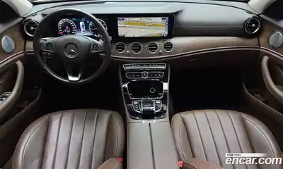 Mercedes-Benz E-Class 2018 2.0 гидро в Москве № 1762480, миниатюра 7