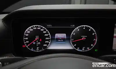 Mercedes-Benz E-Class 2018 2.0 гидро в Москве № 1762480, миниатюра 8