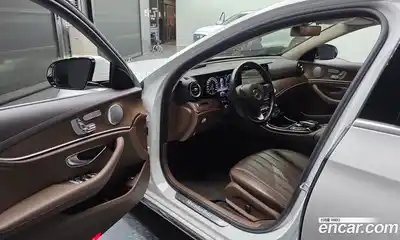 Mercedes-Benz E-Class 2018 2.0 гидро в Москве № 1762480, миниатюра 10
