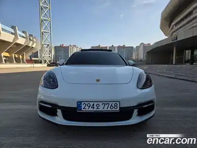 Porsche Panamera, 2020