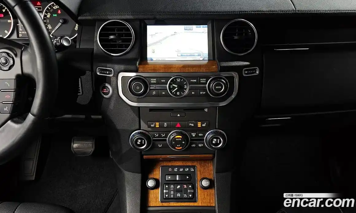 Land Rover Discovery 2015 3.0 гидро в Москве № 1764149, фото 14