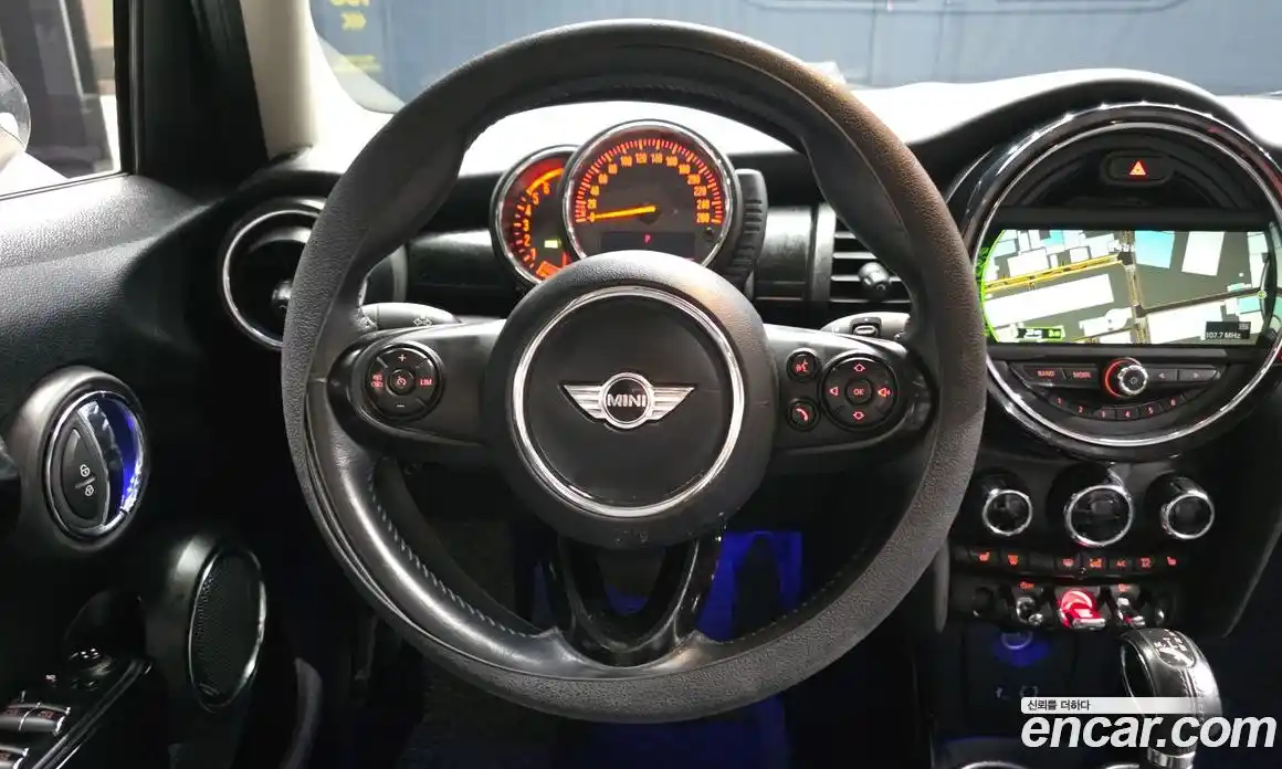 Mini Cooper 2016 1.5 гидро в Москве № 1764627, фото 13