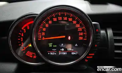 Mini Cooper 2016 1.5 гидро в Москве № 1764627, миниатюра 8