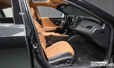 Lexus ES 2022 2.5 гидро в Москве № 1764942, миниатюра 11