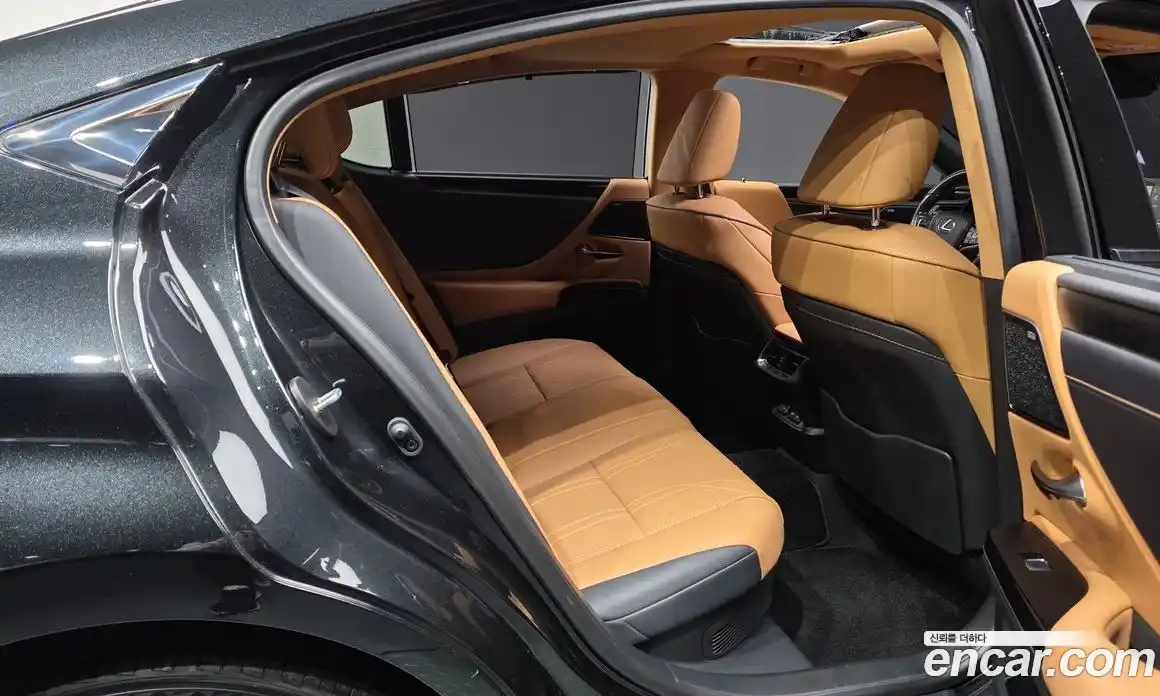 Lexus ES 2022 2.5 гидро в Москве № 1764942, фото 12