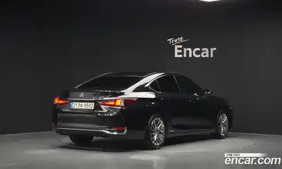 Lexus ES 2022 2.5 гидро в Москве № 1764942, миниатюра 2
