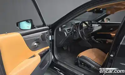 Lexus ES 2022 2.5 гидро в Москве № 1764942, миниатюра 10
