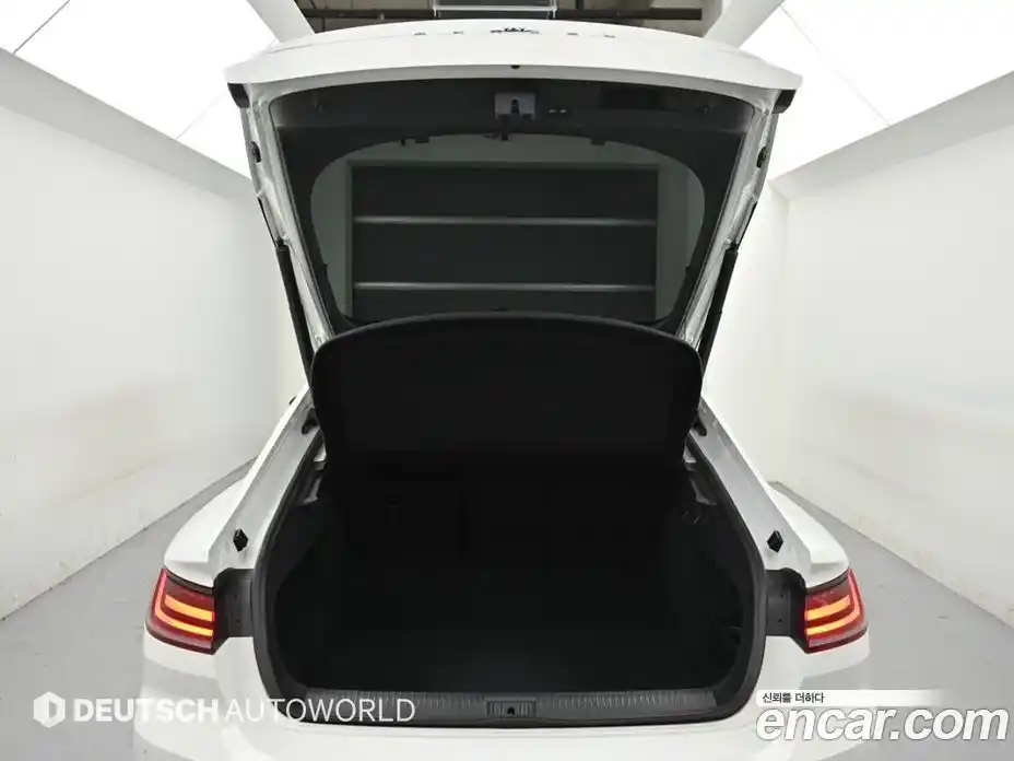 Volkswagen Arteon 2019 2.0 гидро в Москве № 1765377, фото 19