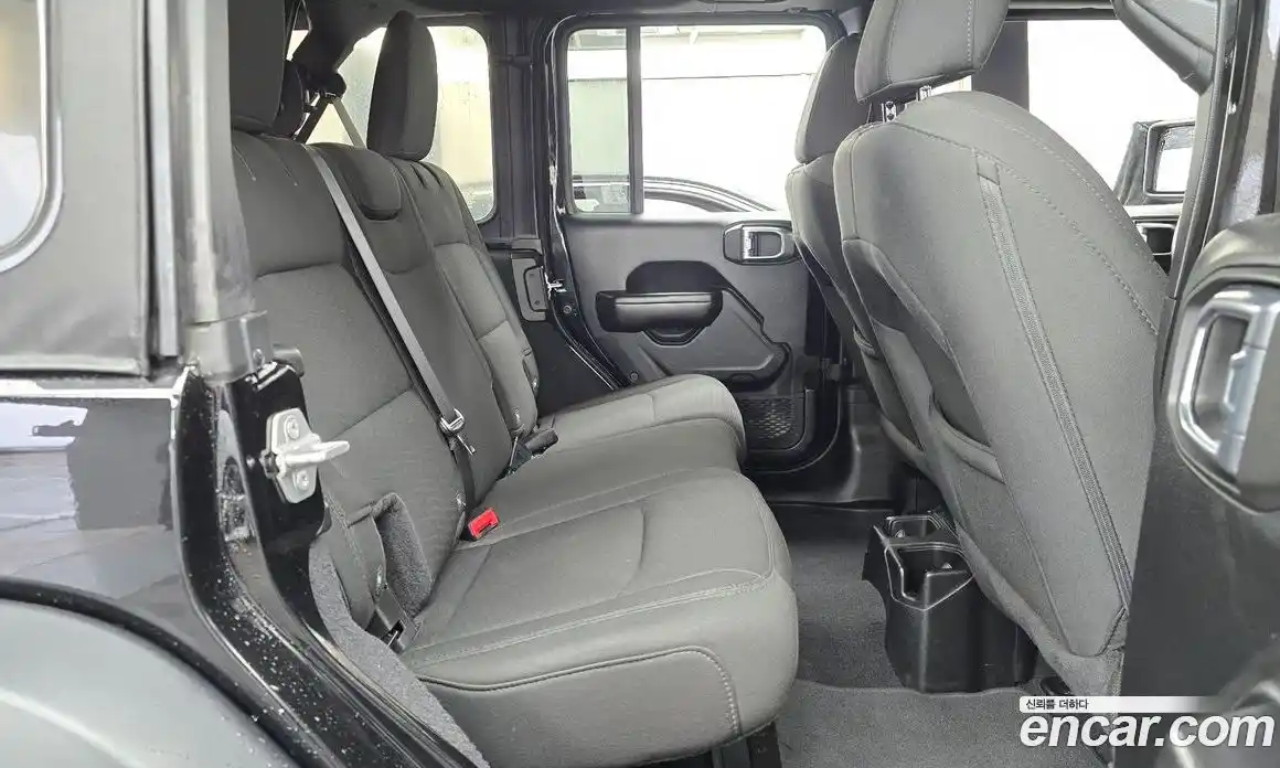 Jeep Wrangler 2019 2.0 гидро в Москве № 1766183, фото 12