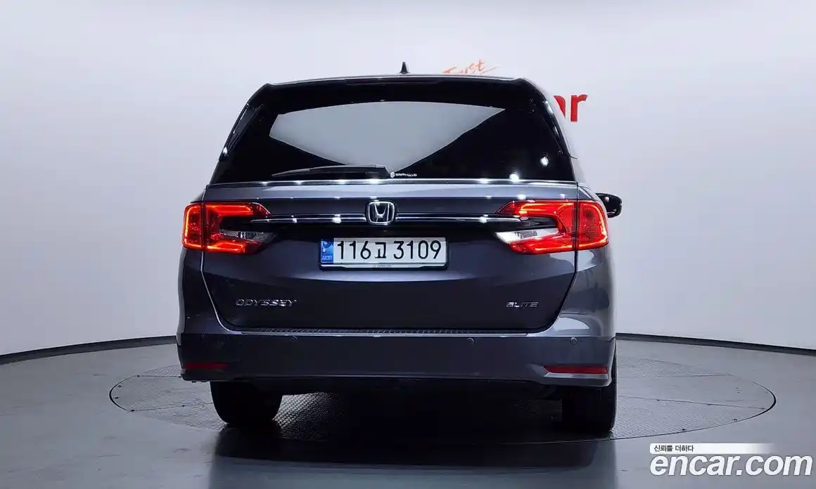Honda Odyssey 2022 3.5 гидро в Москве № 1767120, фото 4