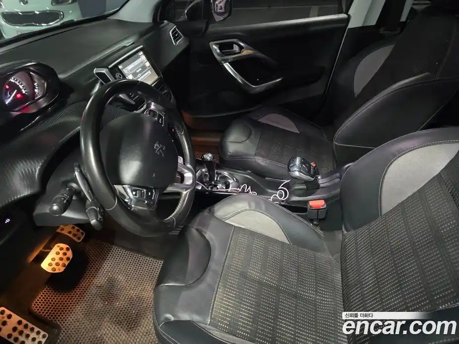 Peugeot 2008 2015 1.6 гидро в Москве № 1771061, фото 11