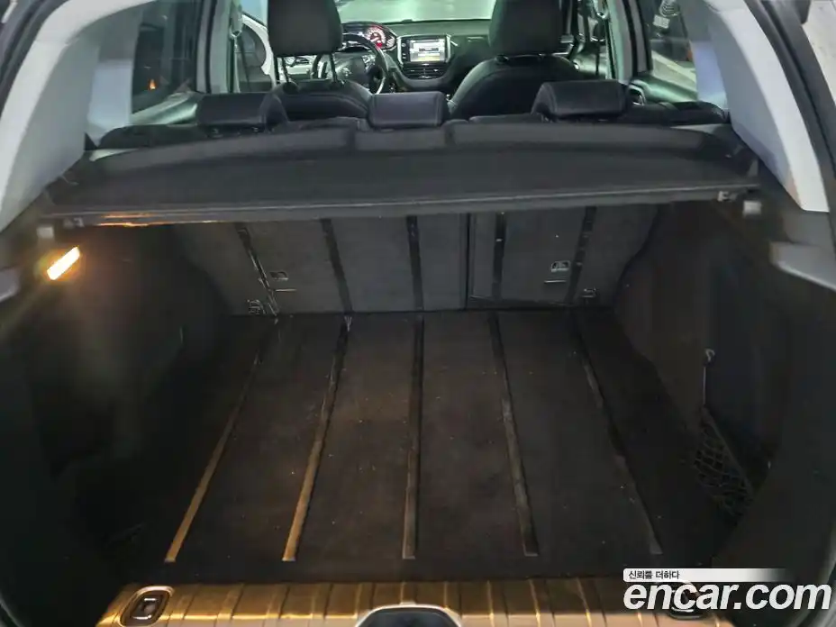 Peugeot 2008 2015 1.6 гидро в Москве № 1771061, фото 13