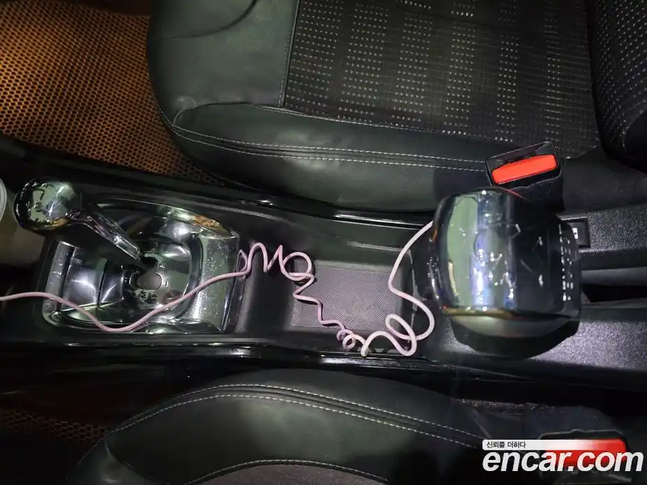 Peugeot 2008 2015 1.6 гидро в Москве № 1771061, фото 19