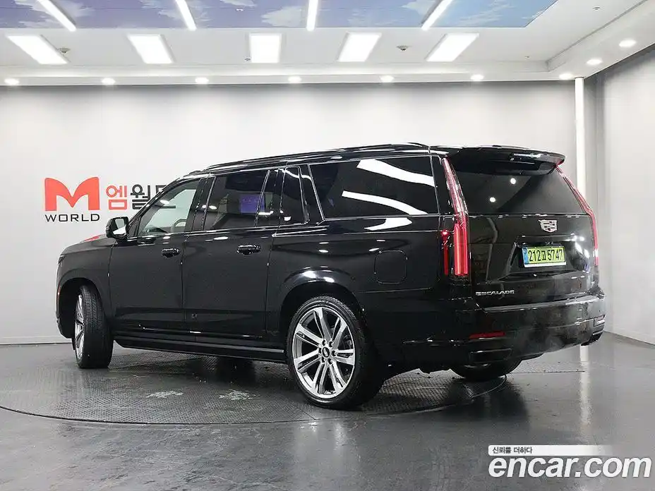 Cadillac Escalade 2025 6.2 гидро в Москве № 1771680, фото 3