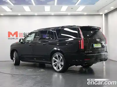 Cadillac Escalade 2025 6.2 гидро в Москве № 1771680, миниатюра 3