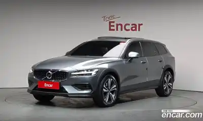Volvo V60, 2021