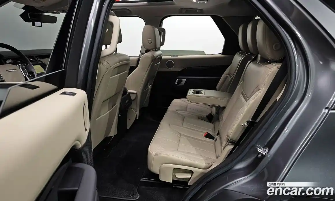 Land Rover Discovery 2018 2.0 гидро в Москве № 198256, фото 20