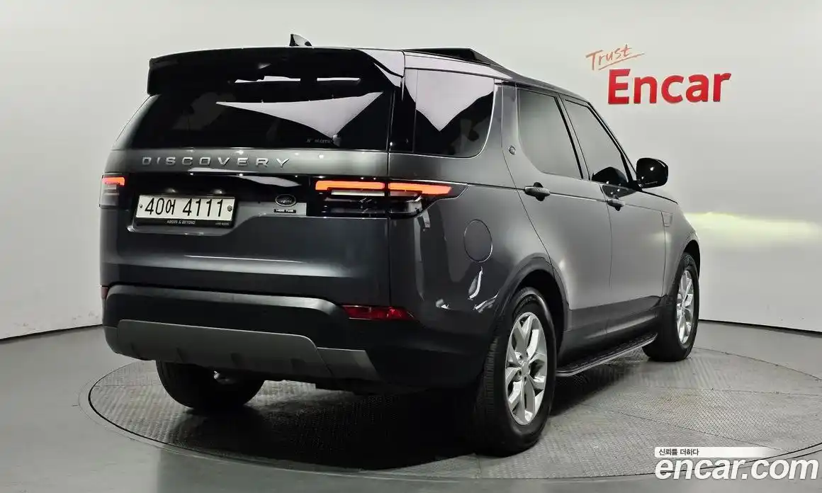Land Rover Discovery 2018 2.0 гидро в Москве № 198256, фото 2
