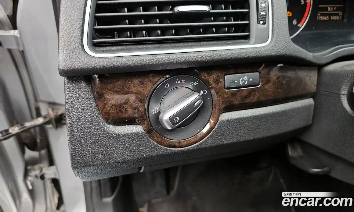 Volkswagen Passat 2015 2.0 гидро в Москве № 199289, фото 18