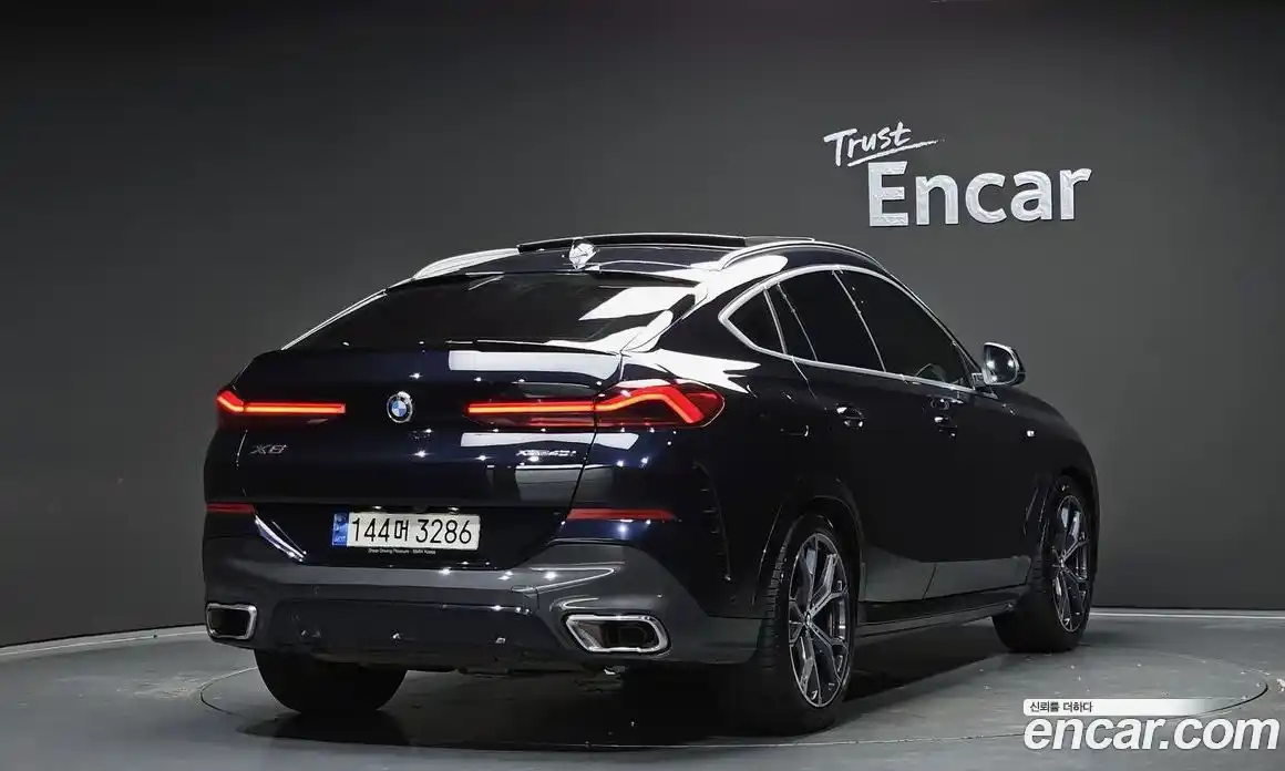 BMW X6 2023 3.0 гидро в Москве № 210710, фото 2