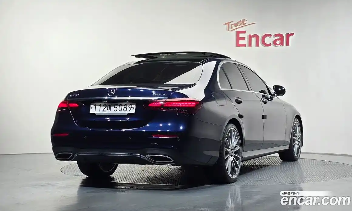 Mercedes-Benz E-Class 2020 2.0 гидро, фото 2