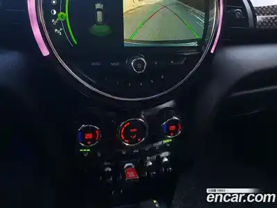 Mini Cooper 2018 2.0 гидро в Москве № 214435, миниатюра 12