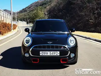 Mini Cooper 2018 2.0 гидро в Москве № 214435, миниатюра 4