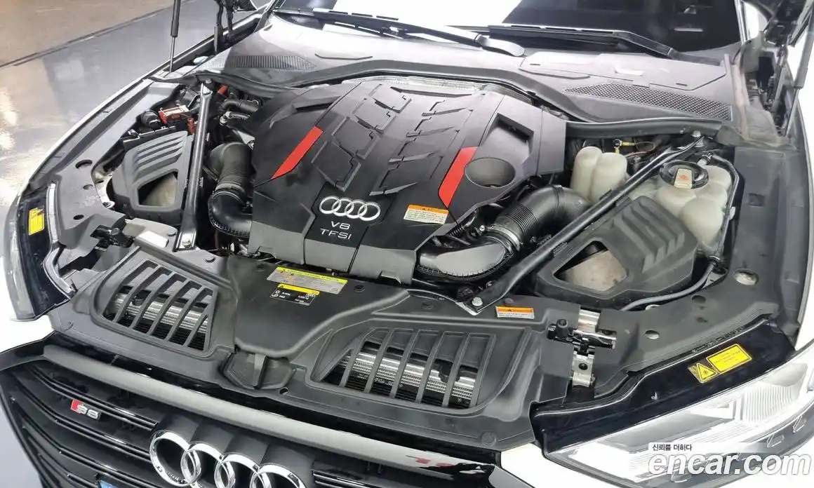 Audi S8 2020 4.0 гидро в Москве № 229759, фото 6