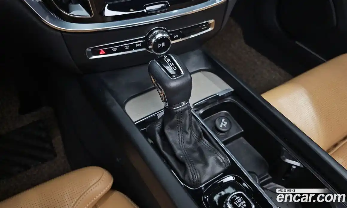 Volvo S60 2020 2.0 гидро в Москве № 230379, фото 9