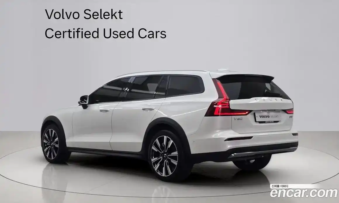 Volvo V60 2025 2.0 гидро в Москве № 230766, фото 2