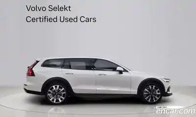 Volvo V60 2025 2.0 гидро в Москве № 230766, миниатюра 4